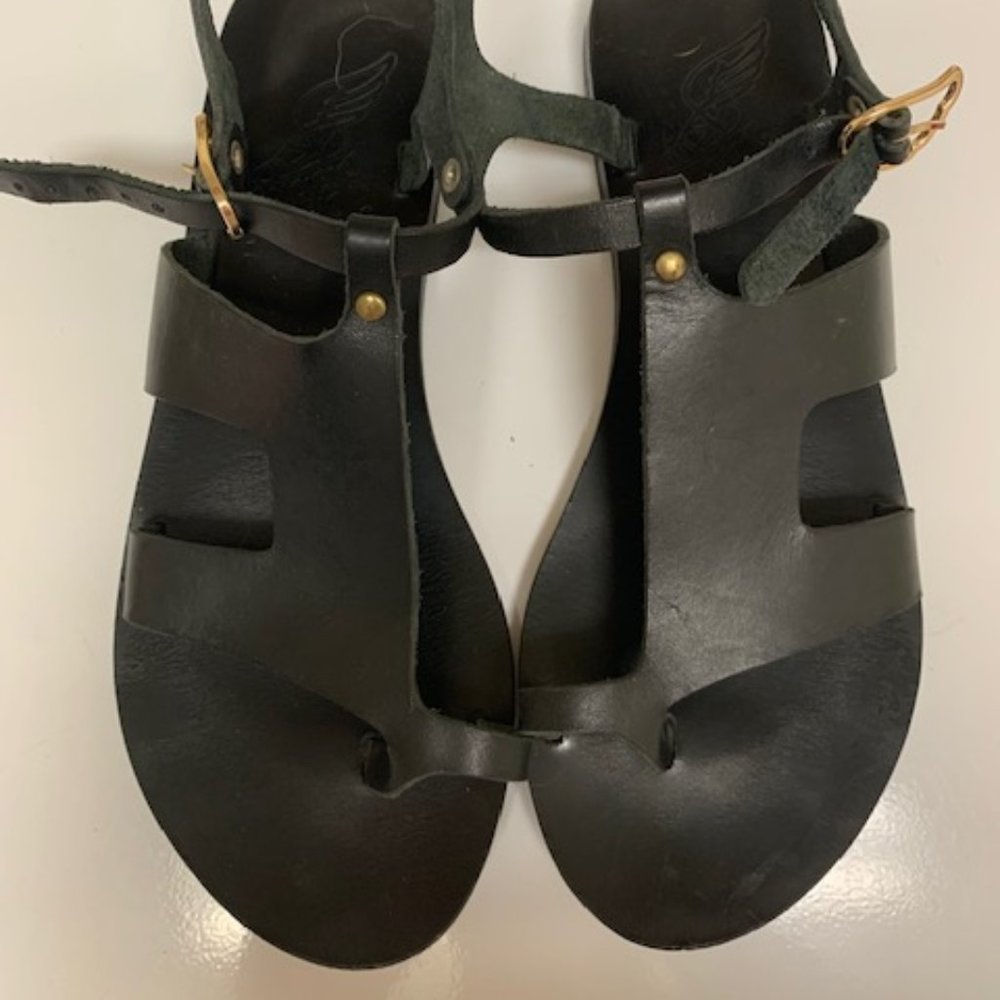 Ancient Greek sandals
